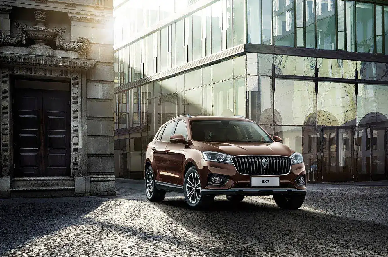 borgward-bx7-galerie-03.webp