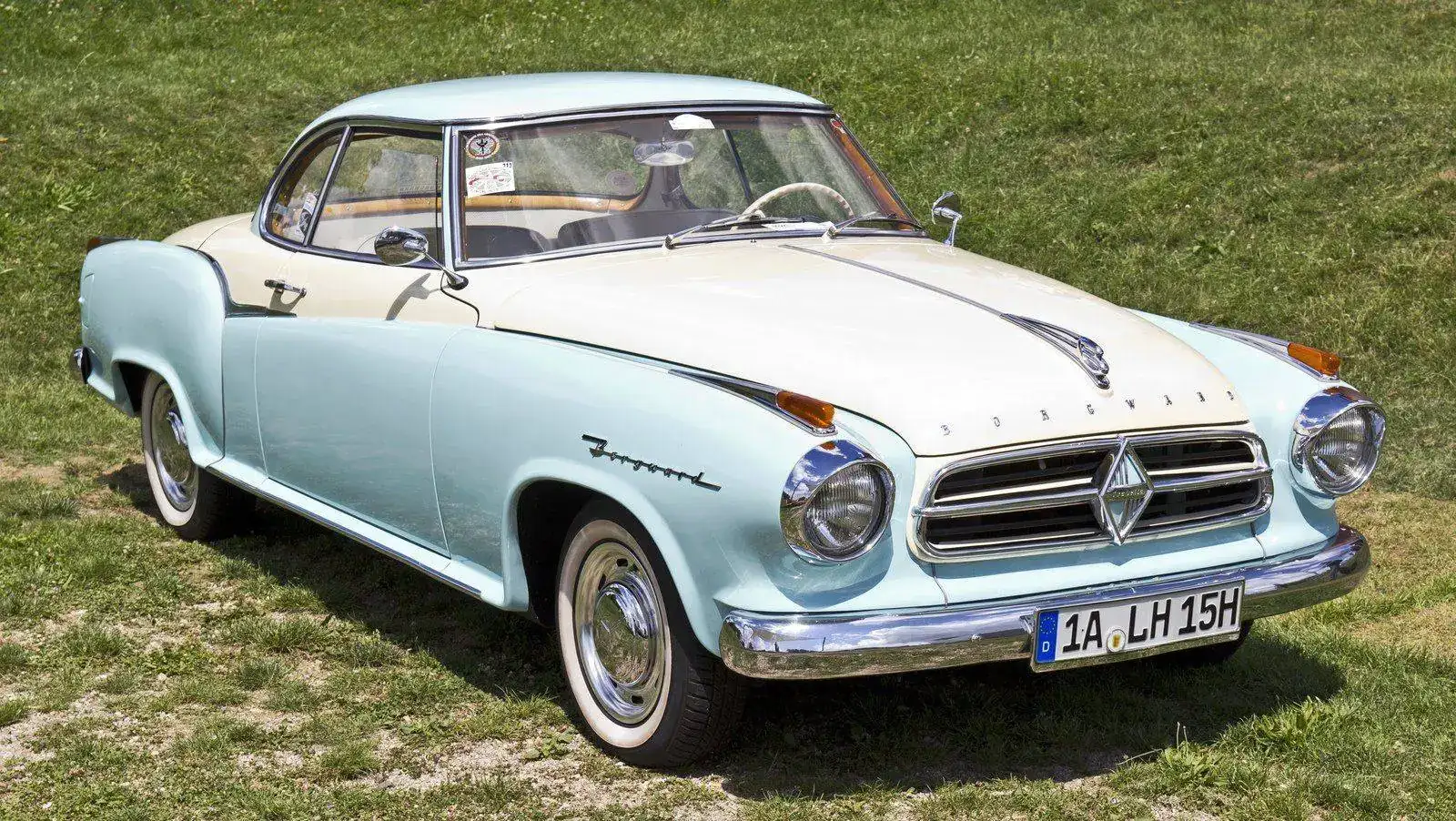 Borgward_Isabella_Coup%C3%A9_front_20110611.webp