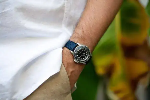 bracelet-tropic-bleu-joseph-bonnie-5-600x400.webp