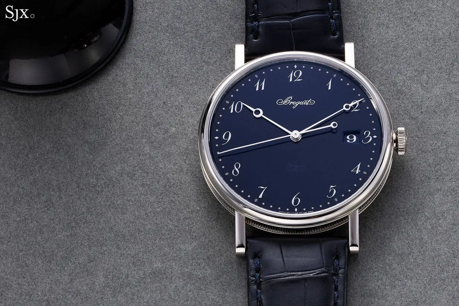 Breguet-5177-Classique-Blue-Enamel-4.webp