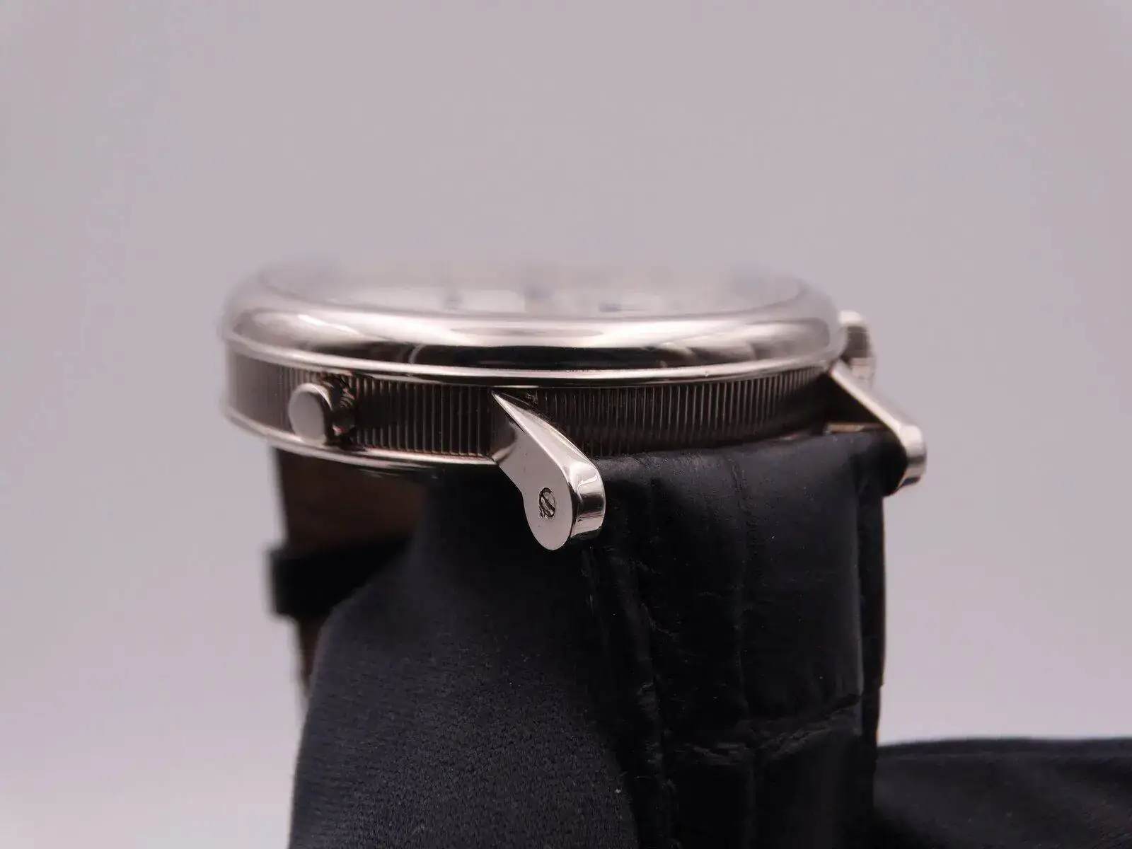 BREGUET Classique Alarm Le Reveil du Tsar 00203.webp