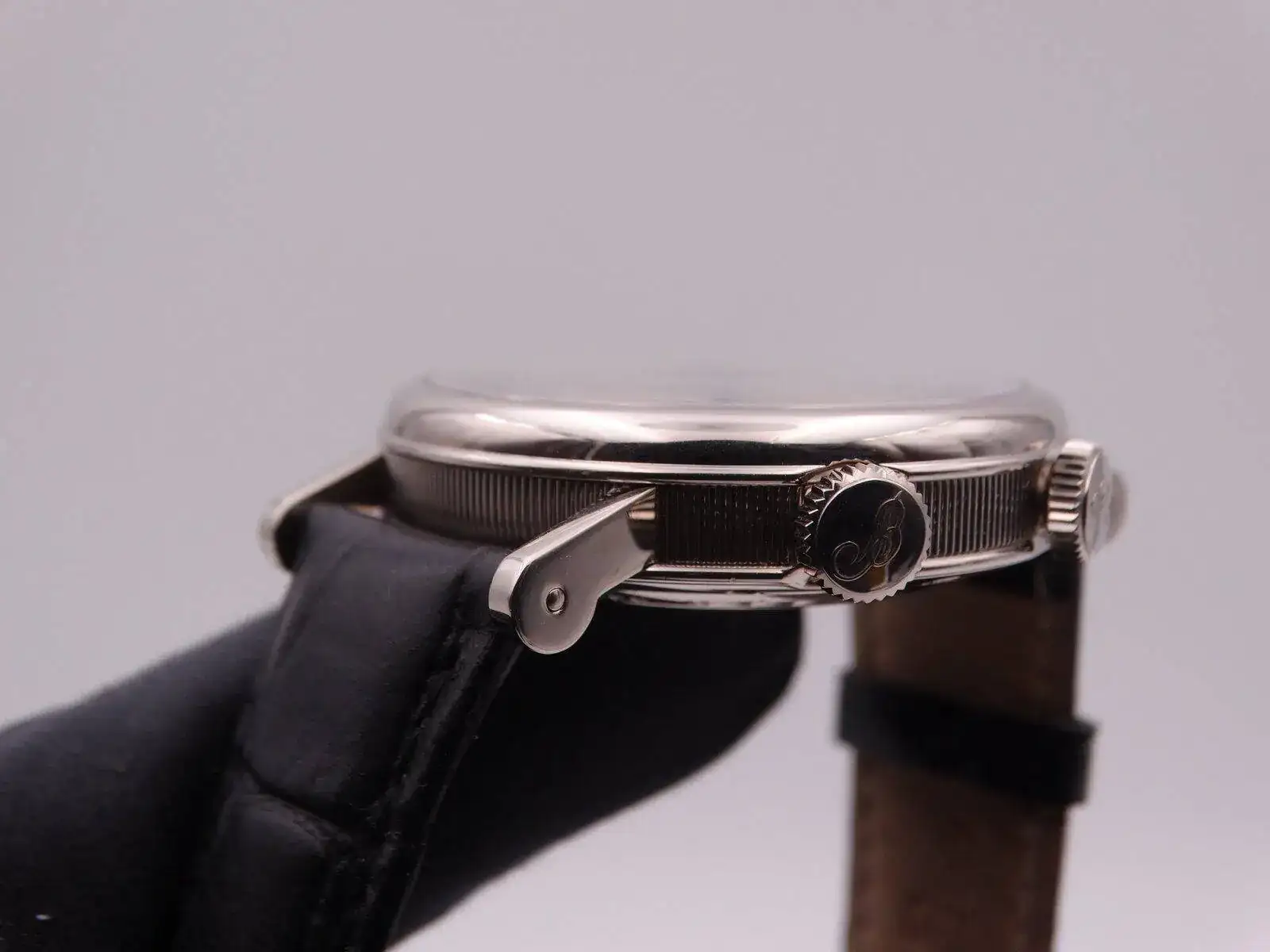 BREGUET Classique Alarm Le Reveil du Tsar 00204.webp