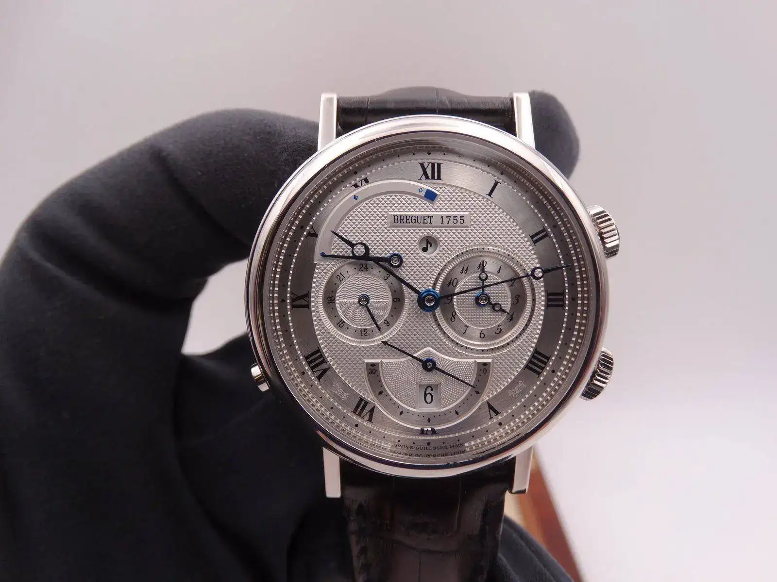 BREGUET Classique Alarm Le Reveil du Tsar 5707 gold 04173.webp