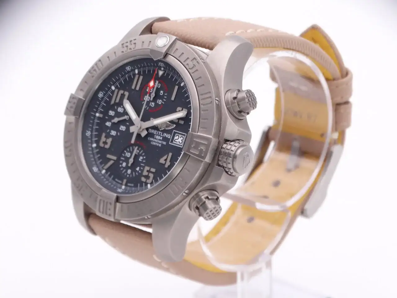 Breitling Avenger Bandit 04616.webp