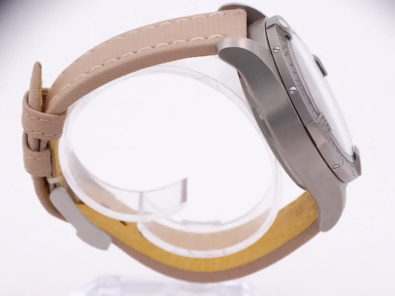 Breitling Avenger Bandit 04619.webp