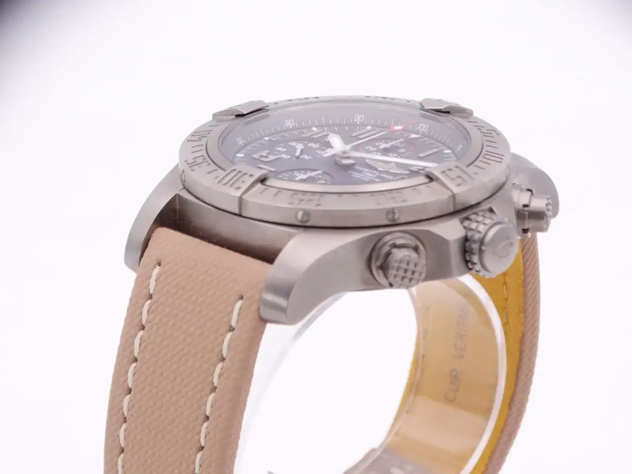 Breitling Avenger Bandit 04624.webp