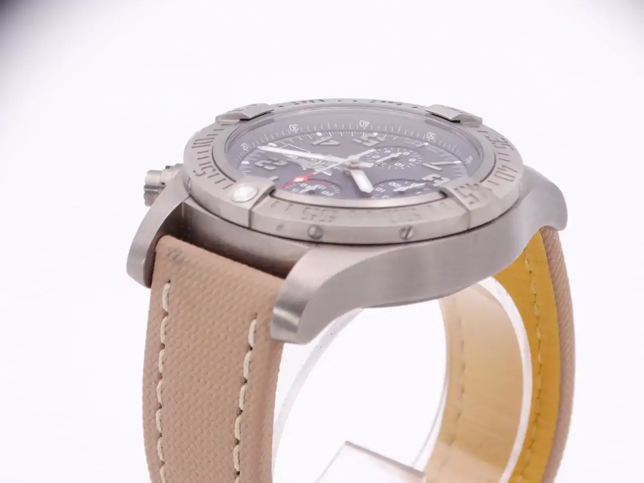 Breitling Avenger Bandit 04626.webp