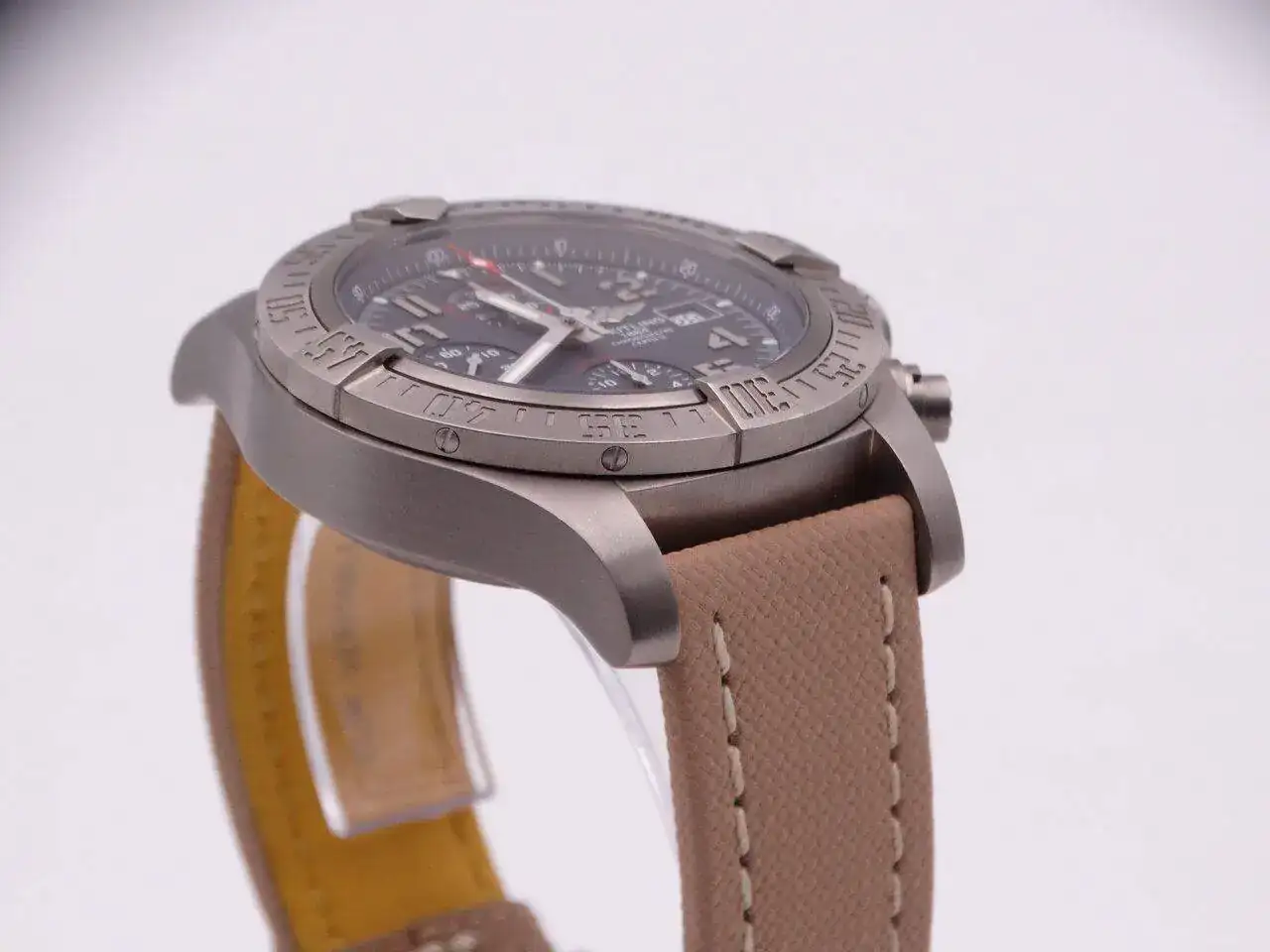 Breitling Avenger Bandit 05344.webp