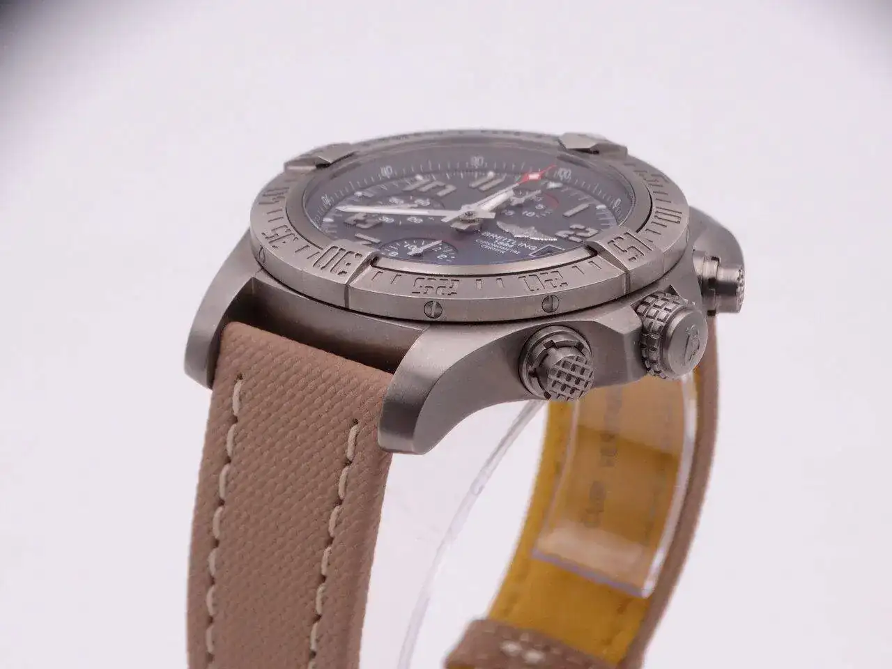 Breitling Avenger Bandit 05345.webp