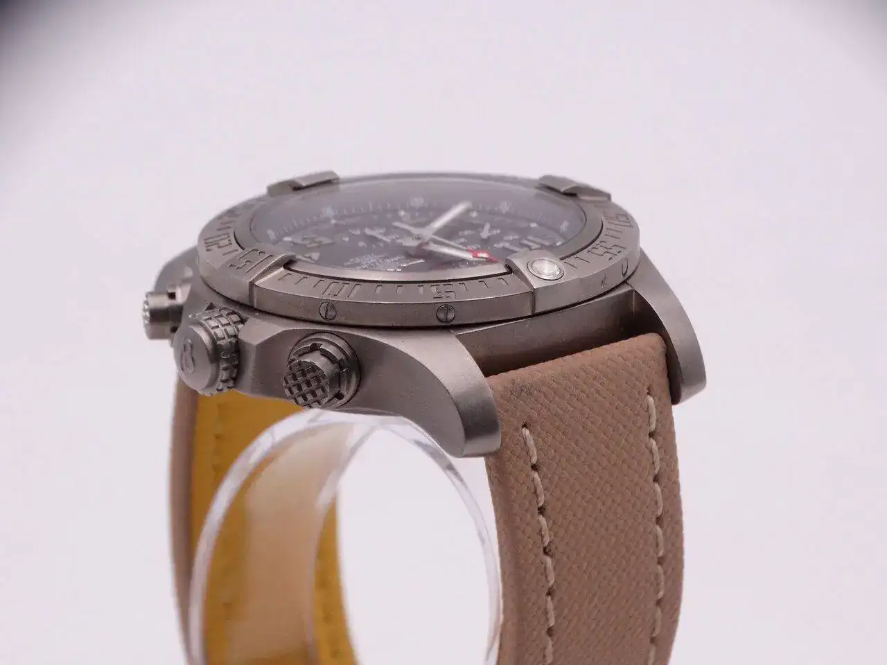 Breitling Avenger Bandit 05346.webp