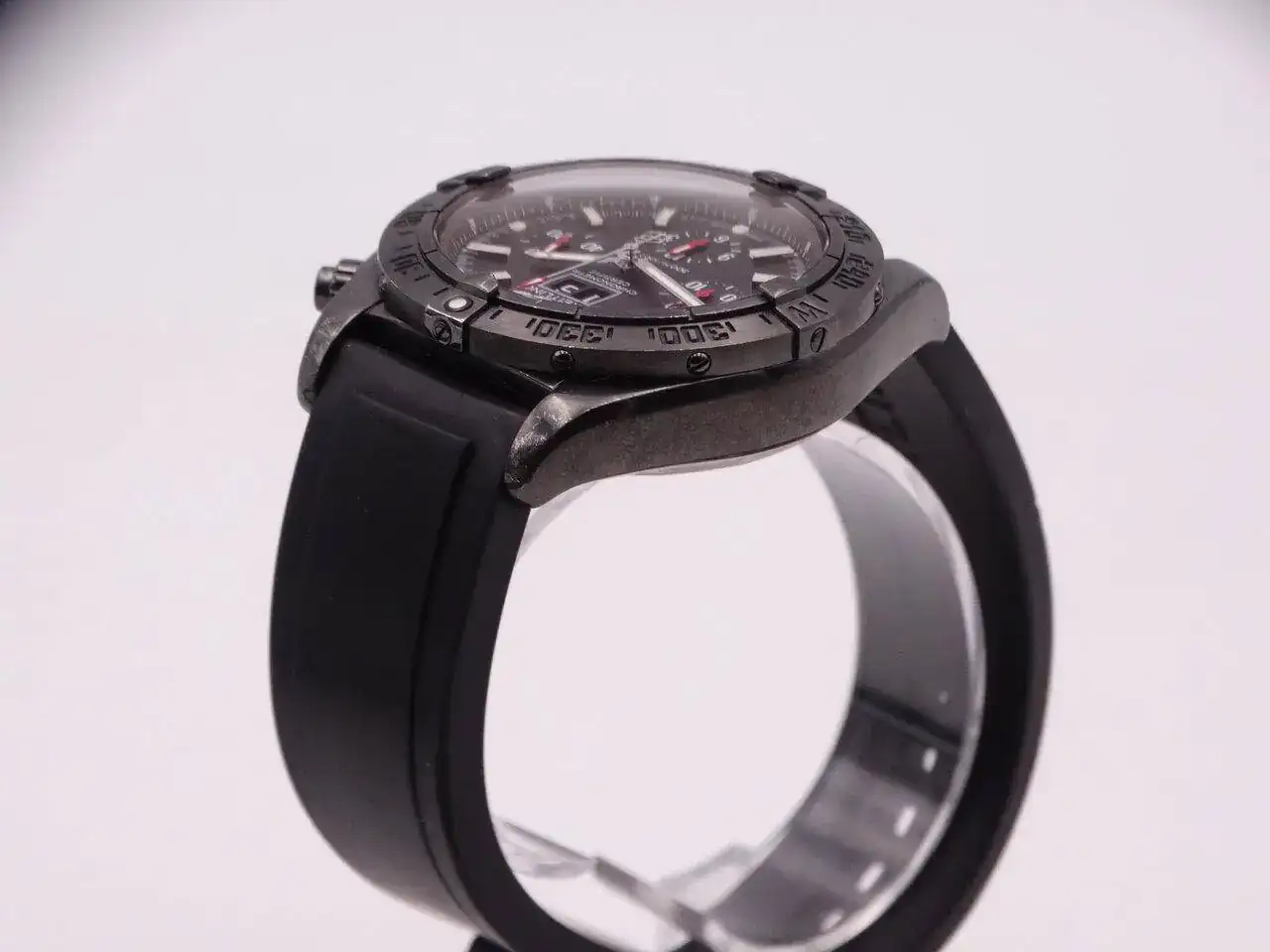 Breitling Avenger Blackbird Limited Edition 08094.webp