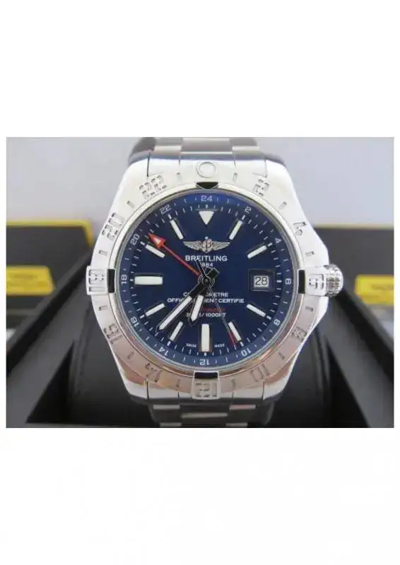 BREITLING avenger GMT imatges 2.webp
