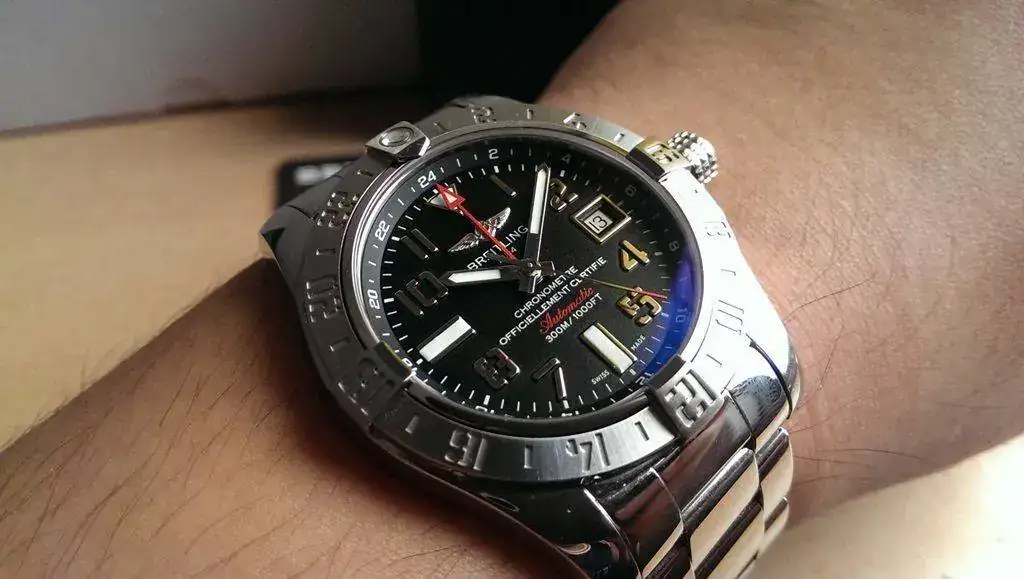 Breitling Avenger II GMT.webp