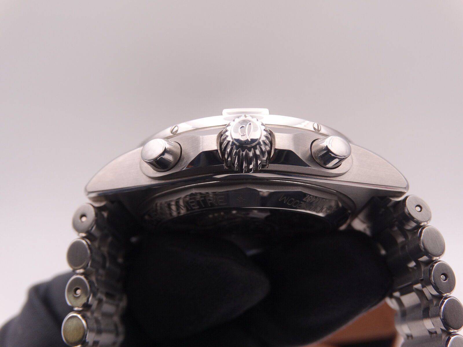 Breitling Chronomat B01 42 05247.JPG