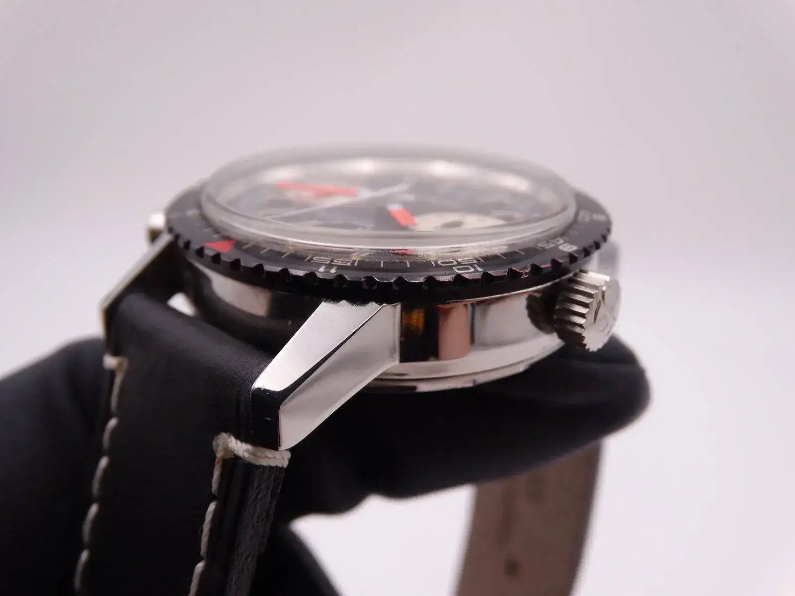 breitling chronomatic 2110 vintage 8491.webp