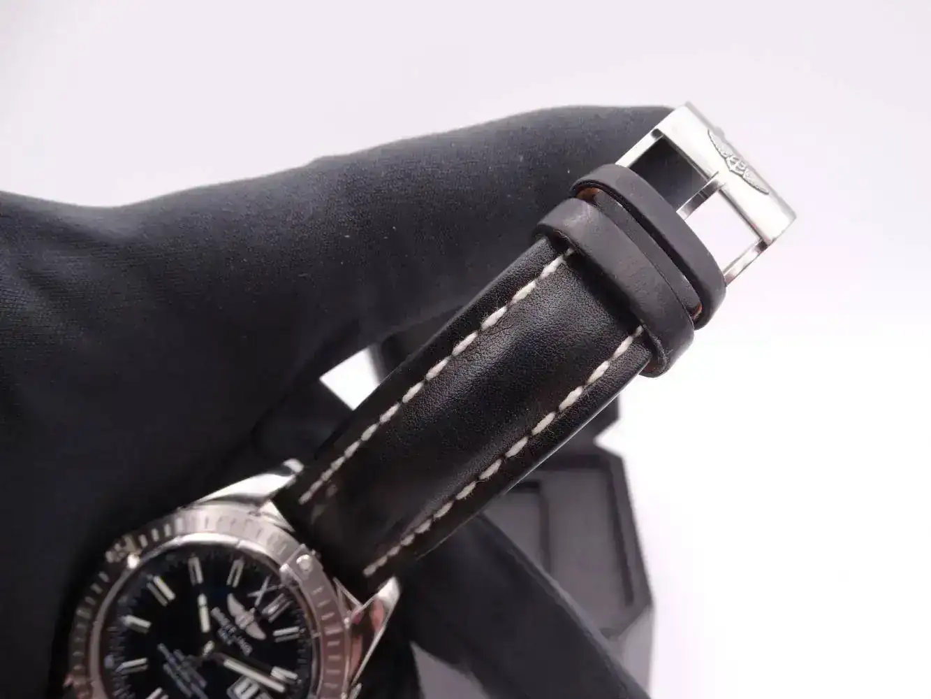 breitling cockpit automatic 5104.webp