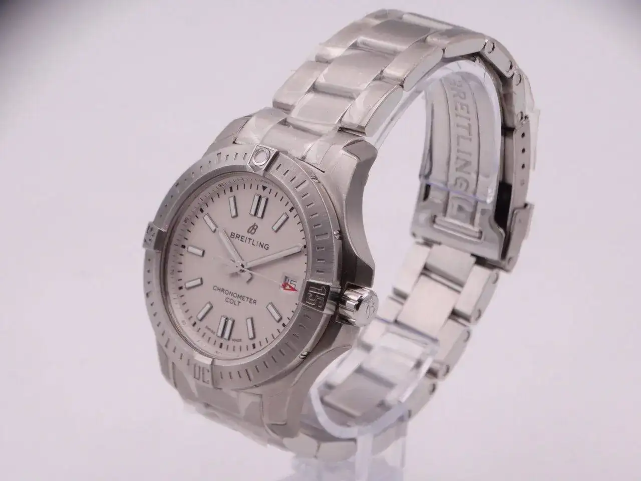 Breitling Colt 05608.webp