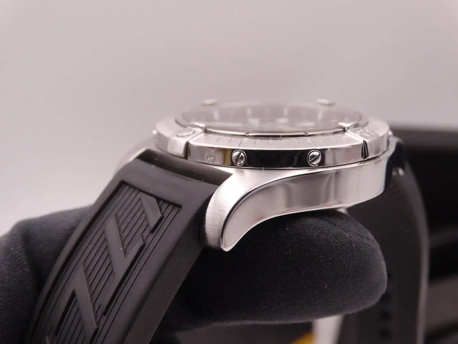 Breitling Colt Quartz 01653.webp