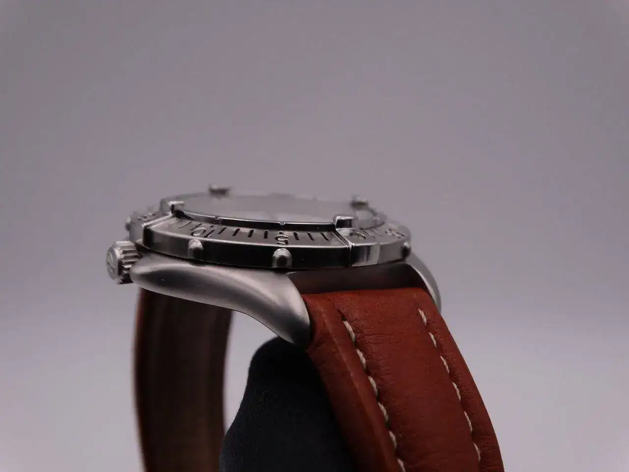 Breitling Colt Quartz 02369.webp