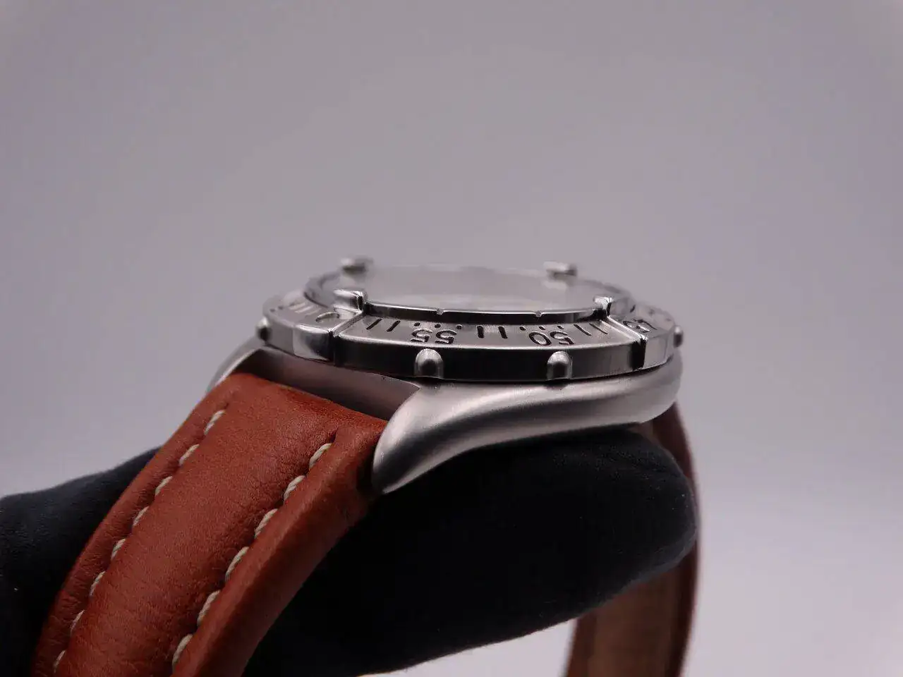 Breitling Colt Quartz 02370.webp