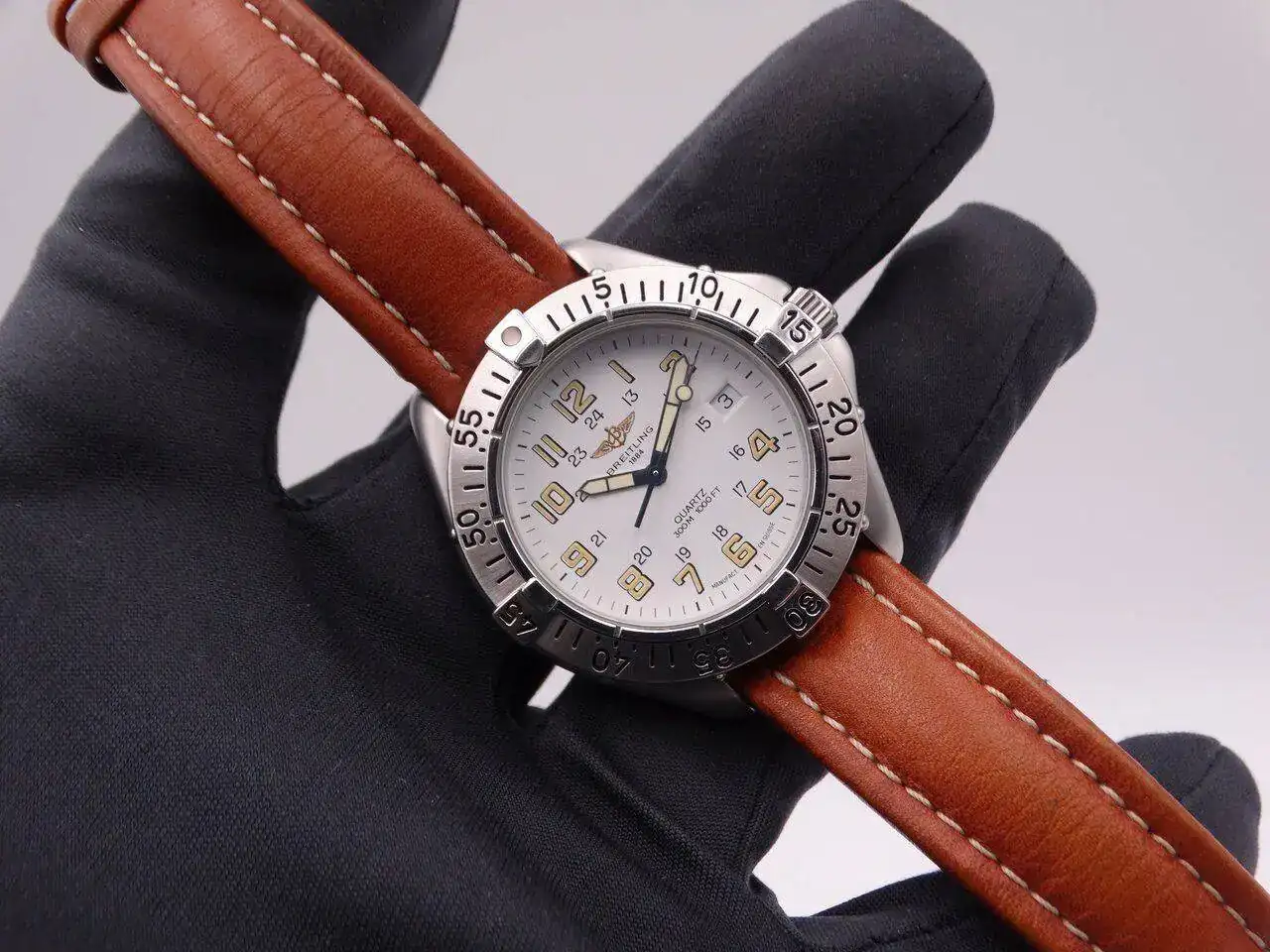 Breitling Colt Quartz 02371.webp