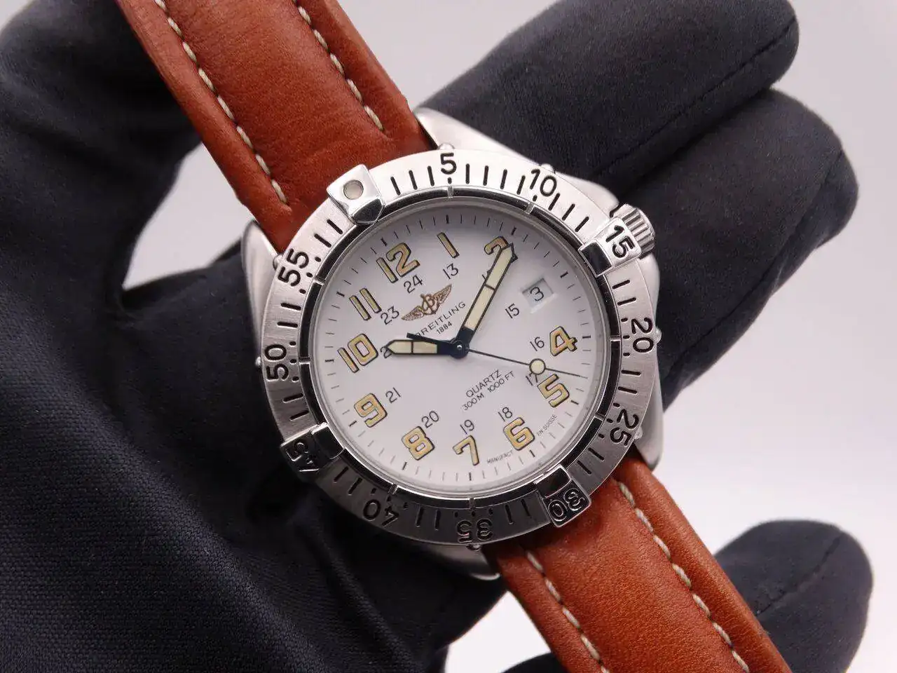 Breitling Colt Quartz 02375.webp