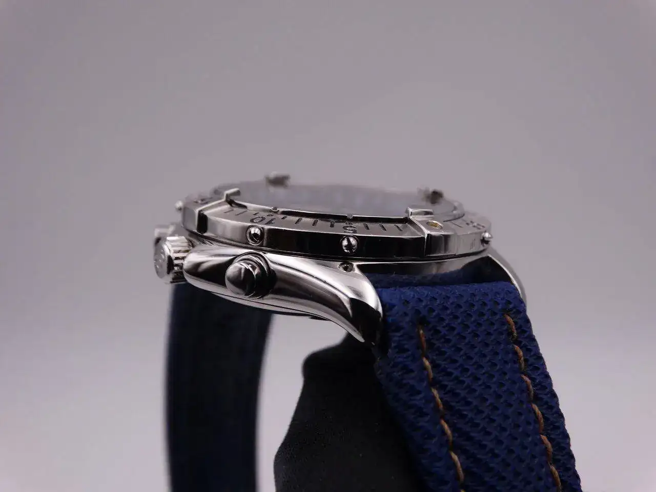 Breitling Colt Quartz Chronograph Blue 02343.webp