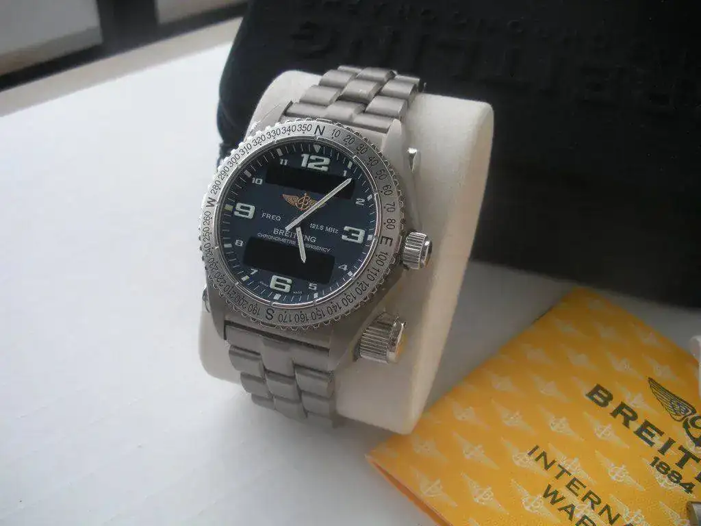 Breitling-Emergency-39.webp
