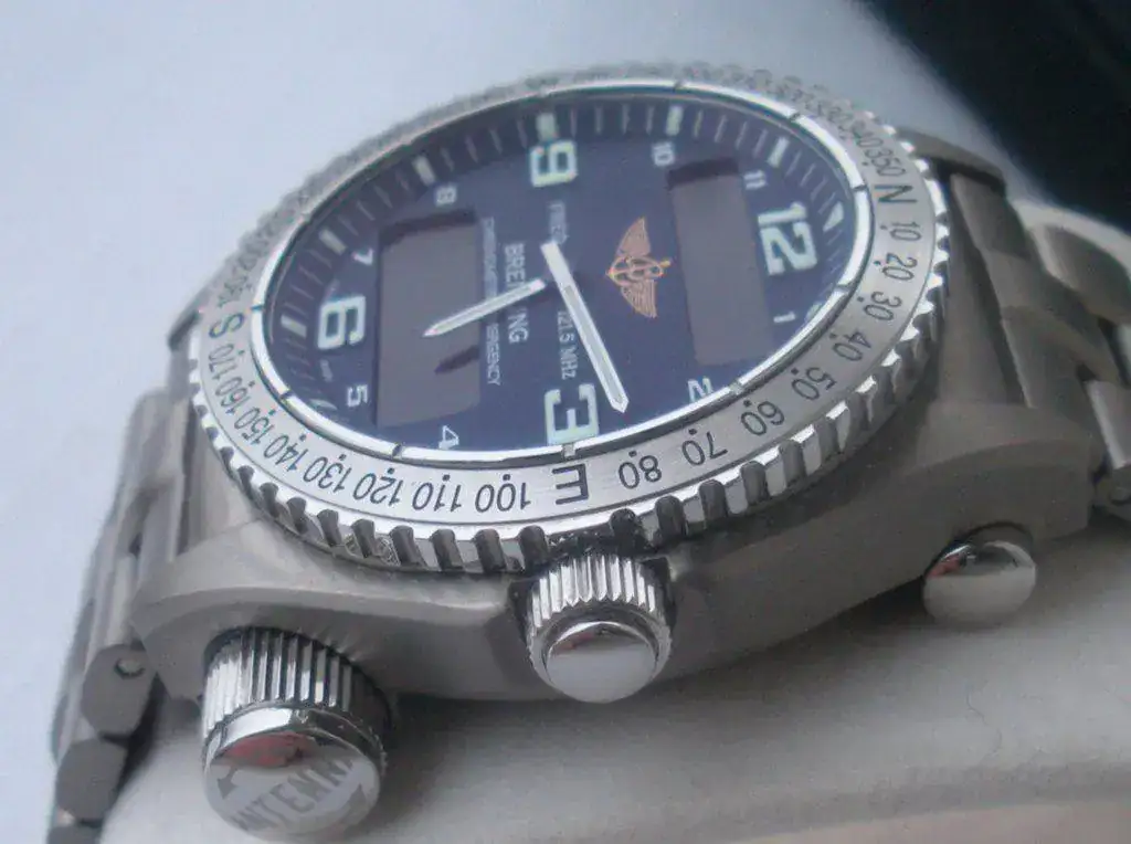 Breitling-Emergency-57.webp