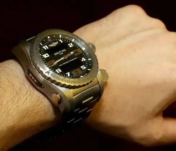 Breitling-Emergency-II-8.webp