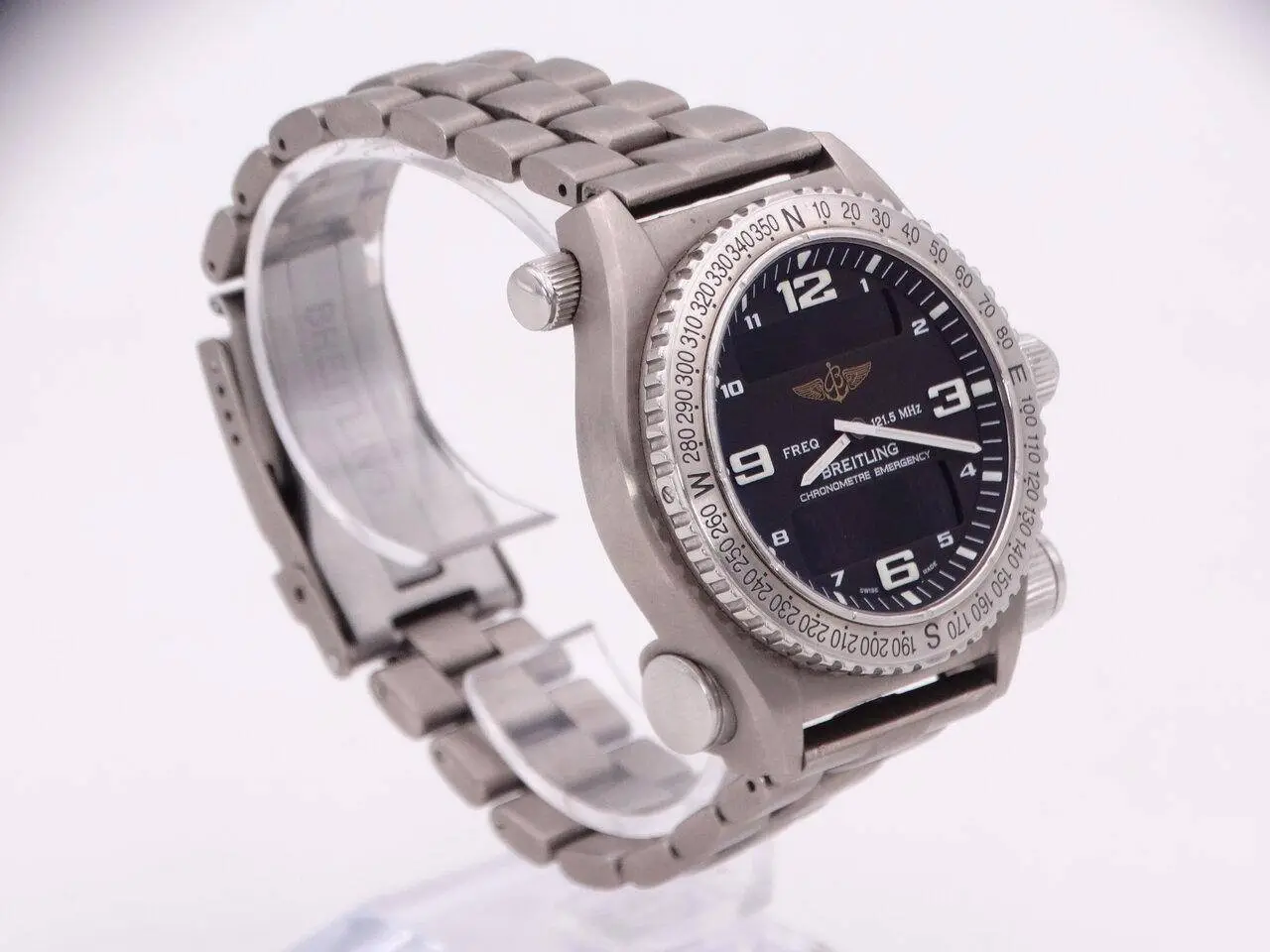 BREITLING Emergency Professional Mission E76321 02858.webp