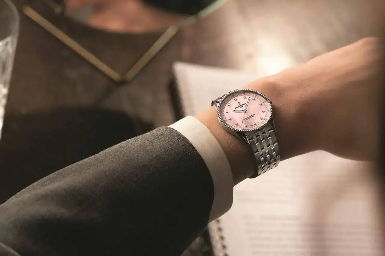 Breitling Navitimer 32 _ 00.webp