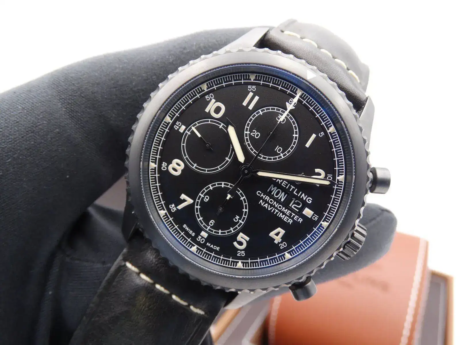 Breitling Navitimer 8 Chronograph 00066.webp