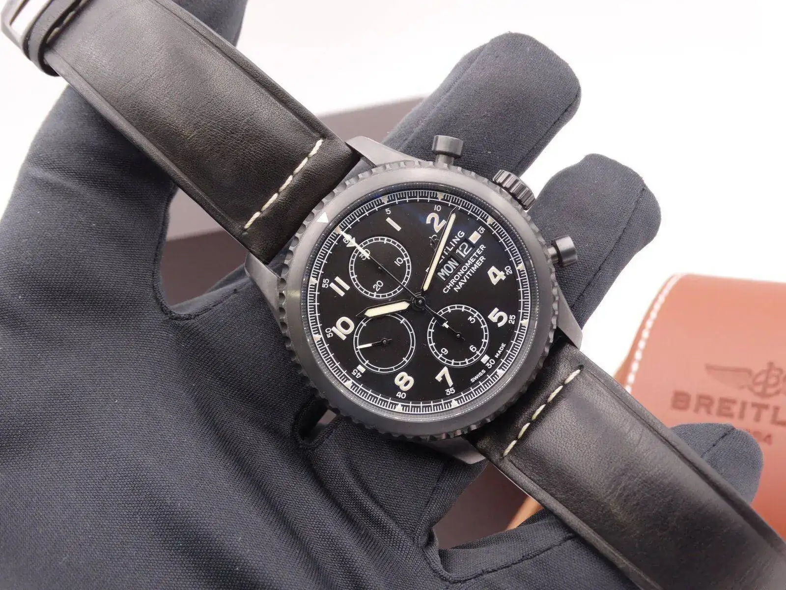Breitling Navitimer 8 Chronograph 00077.webp