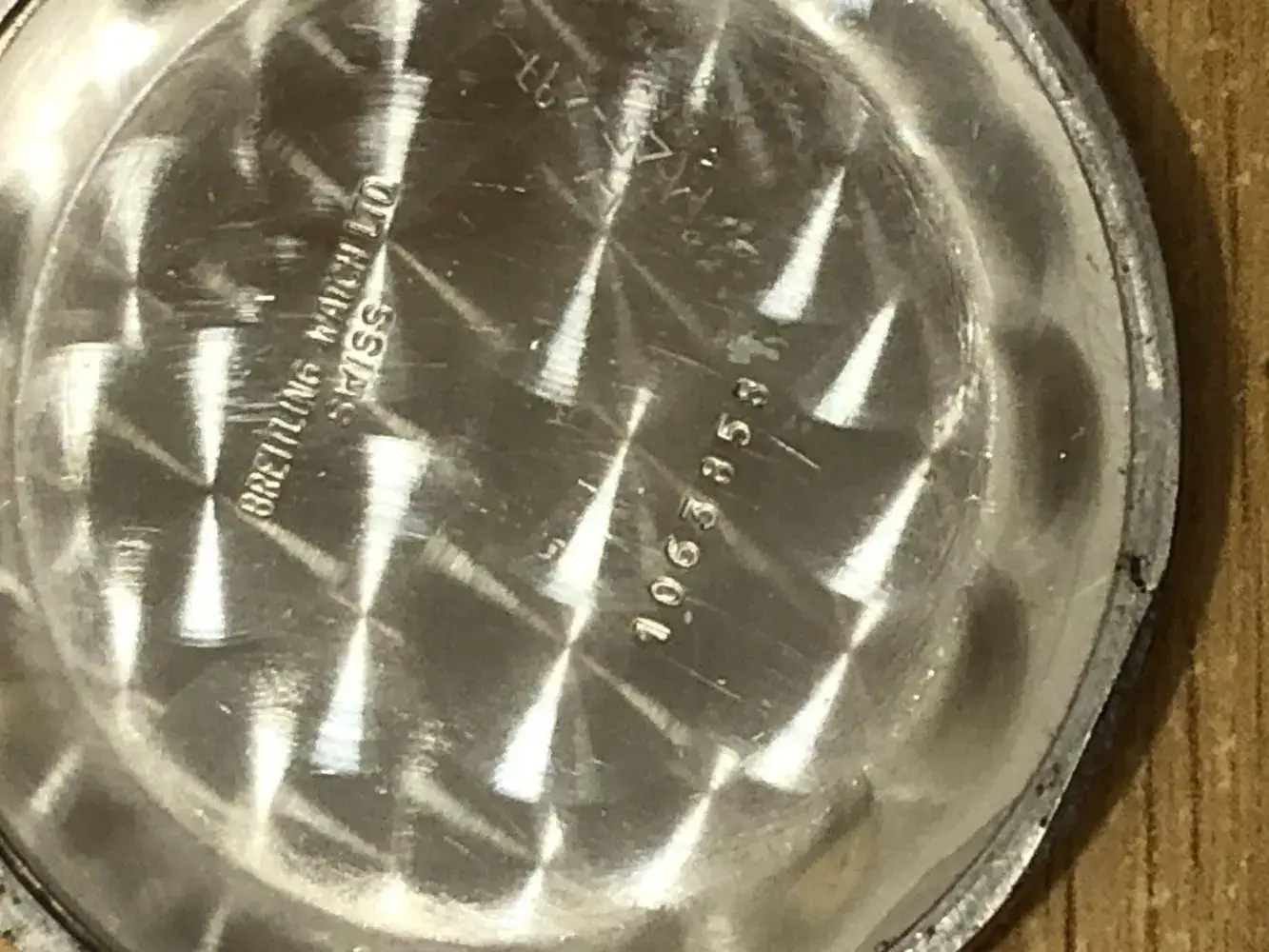 Breitling Navitimer Tricompax Negro Amarillo Tapa interior.webp