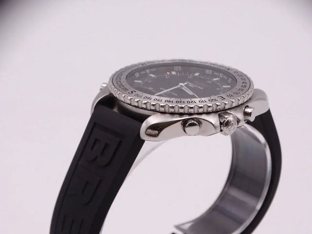 Breitling Pluton 05460.webp