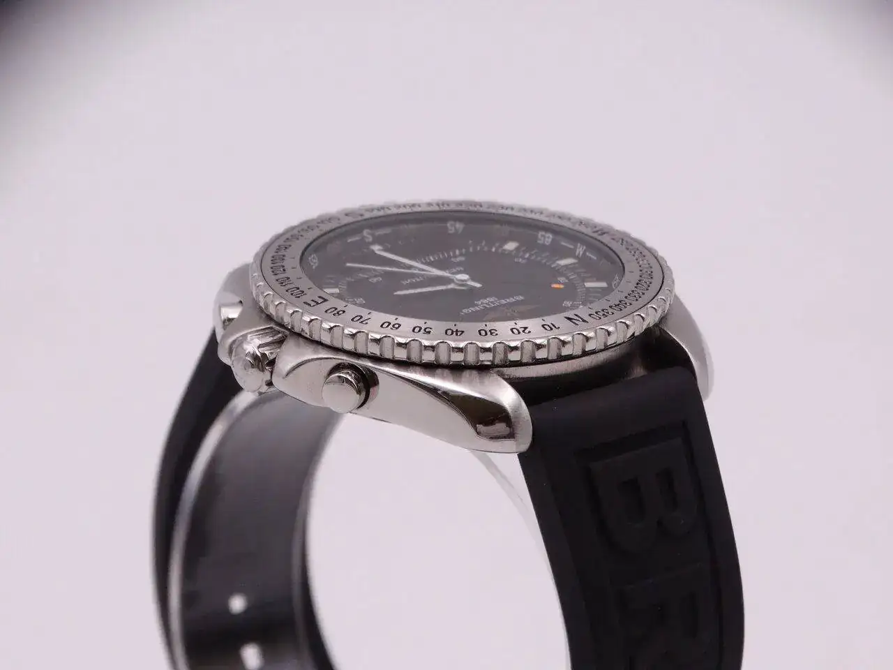 Breitling Pluton 05461.webp