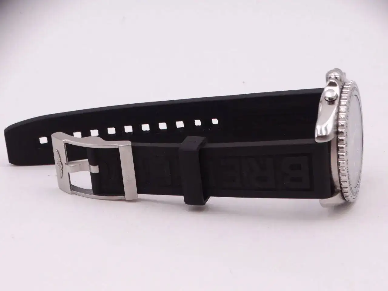 Breitling Pluton 05466.webp