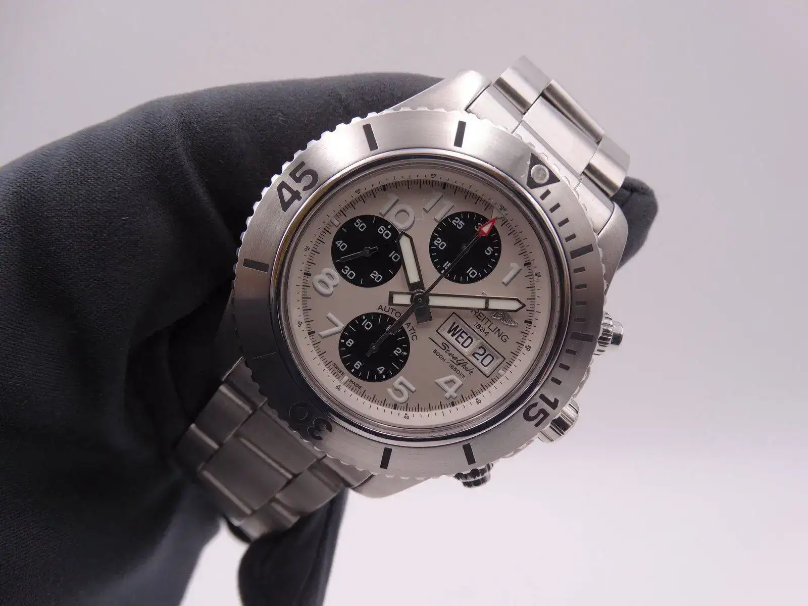 Breitling Superocean Chronograph 01717.webp