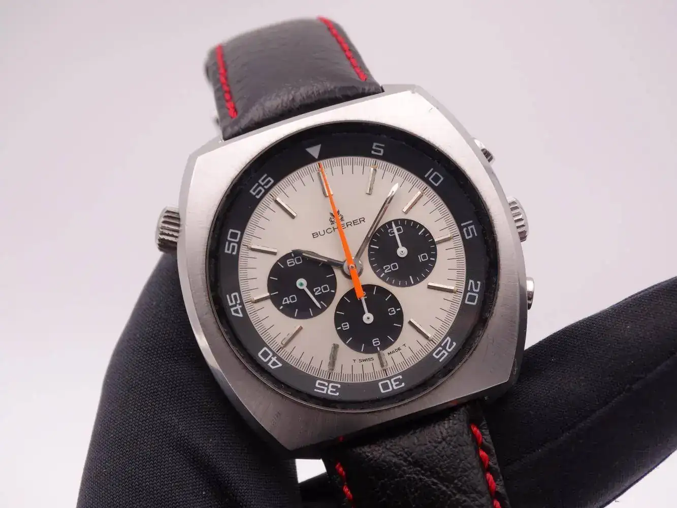 bucherer chronograph vintage 5479.webp