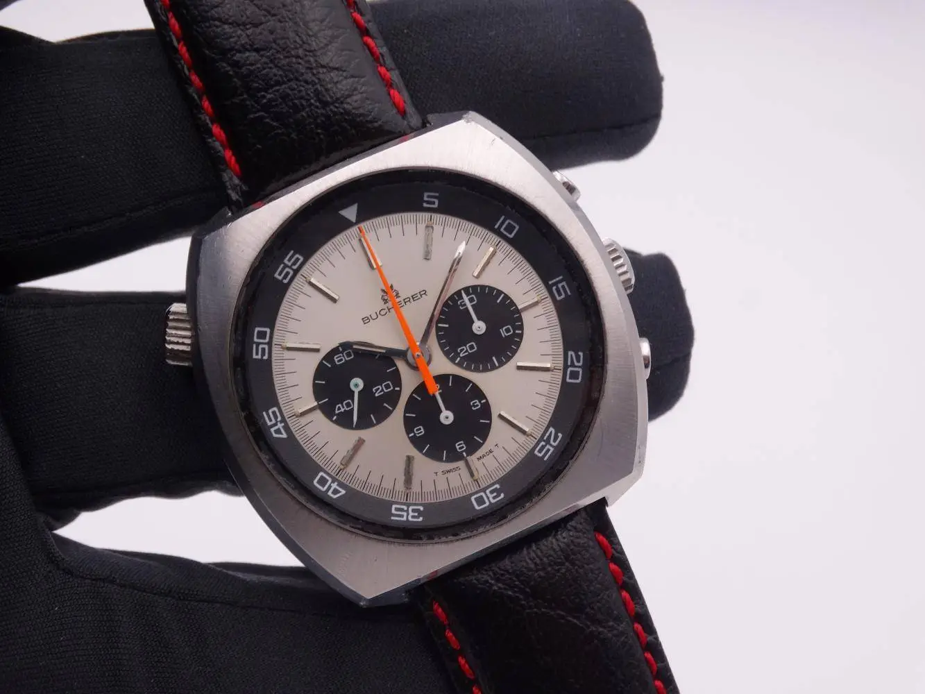 bucherer chronograph vintage 5496.webp