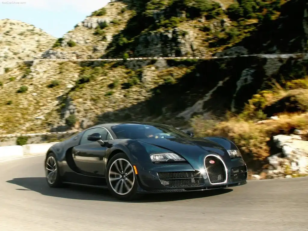 Bugatti-Veyron_Super_Sport-1024x768.webp