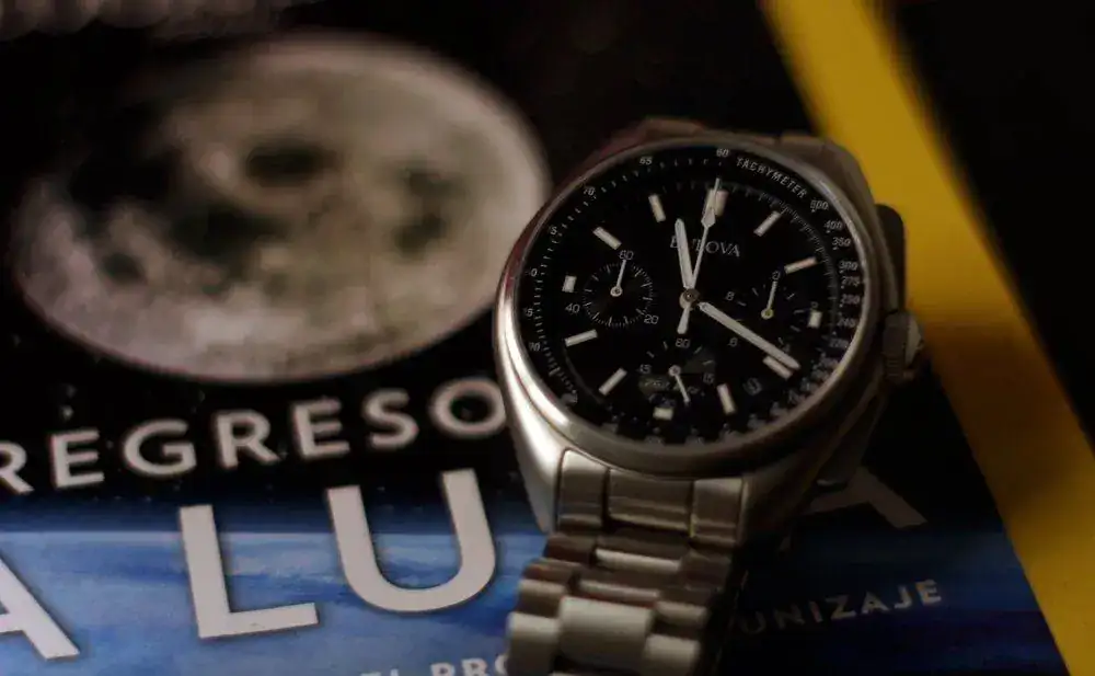 Bulova%2BMoon_1.webp