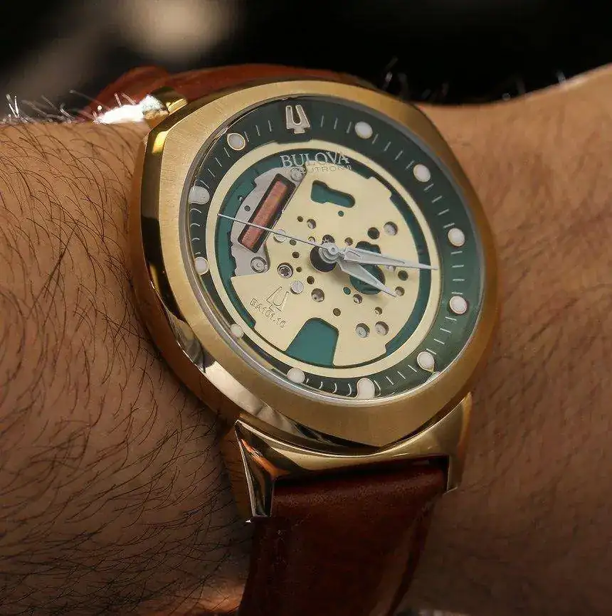 Bulova-Accutron-II-Alpha-Watch-7.webp