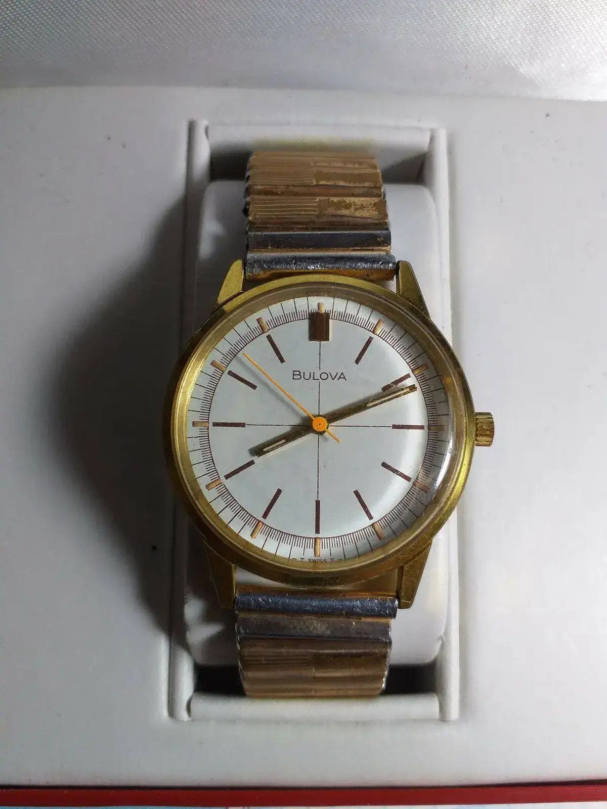 BULOVA.jpg