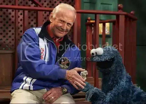 buzz_aldrin_CookieMonster-1.webp
