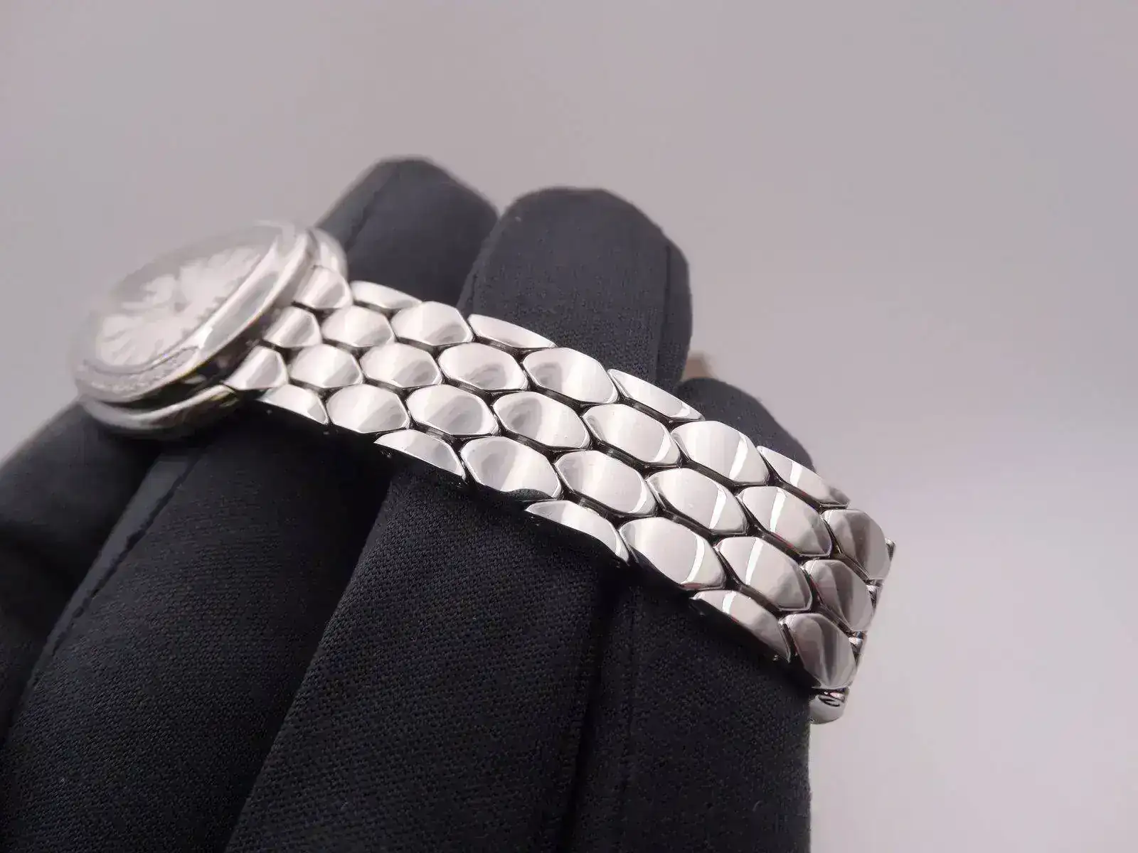 Bvlgari Bulgari Serpenti Seduttori diamonds 00121.webp