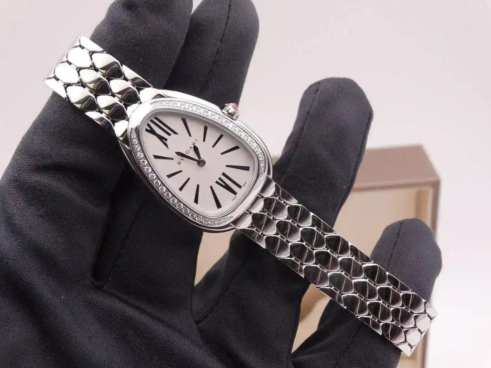 Bvlgari Bulgari Serpenti Seduttori diamonds 00131.webp
