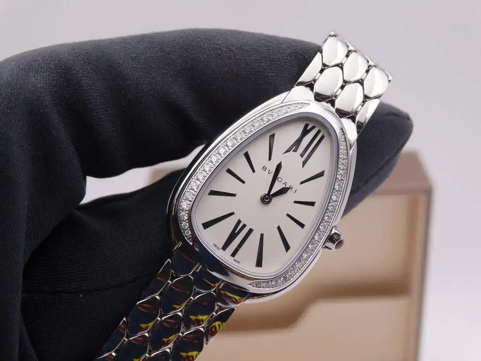 Bvlgari Bulgari Serpenti Seduttori diamonds 00136.webp