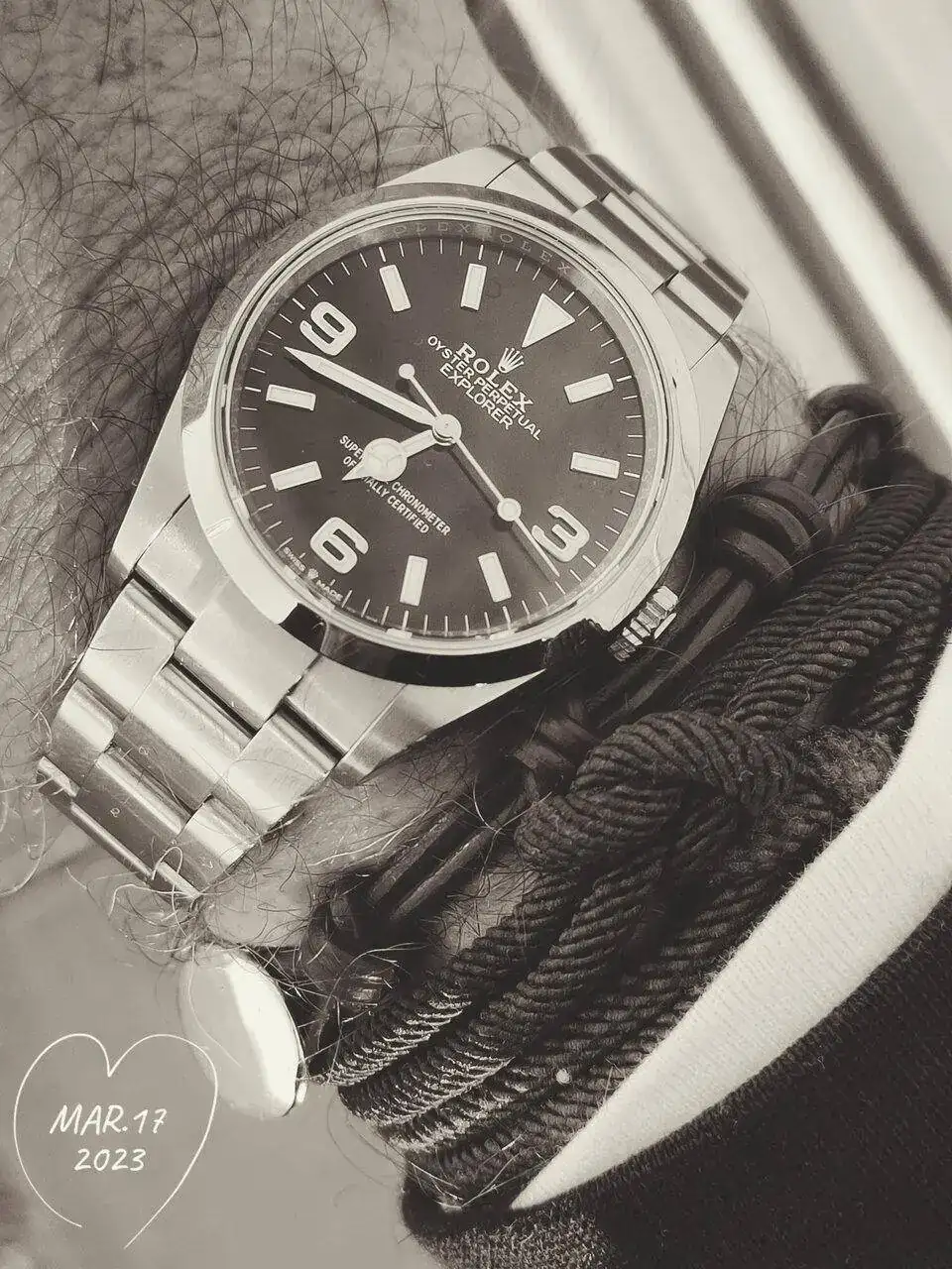 bw1703.webp